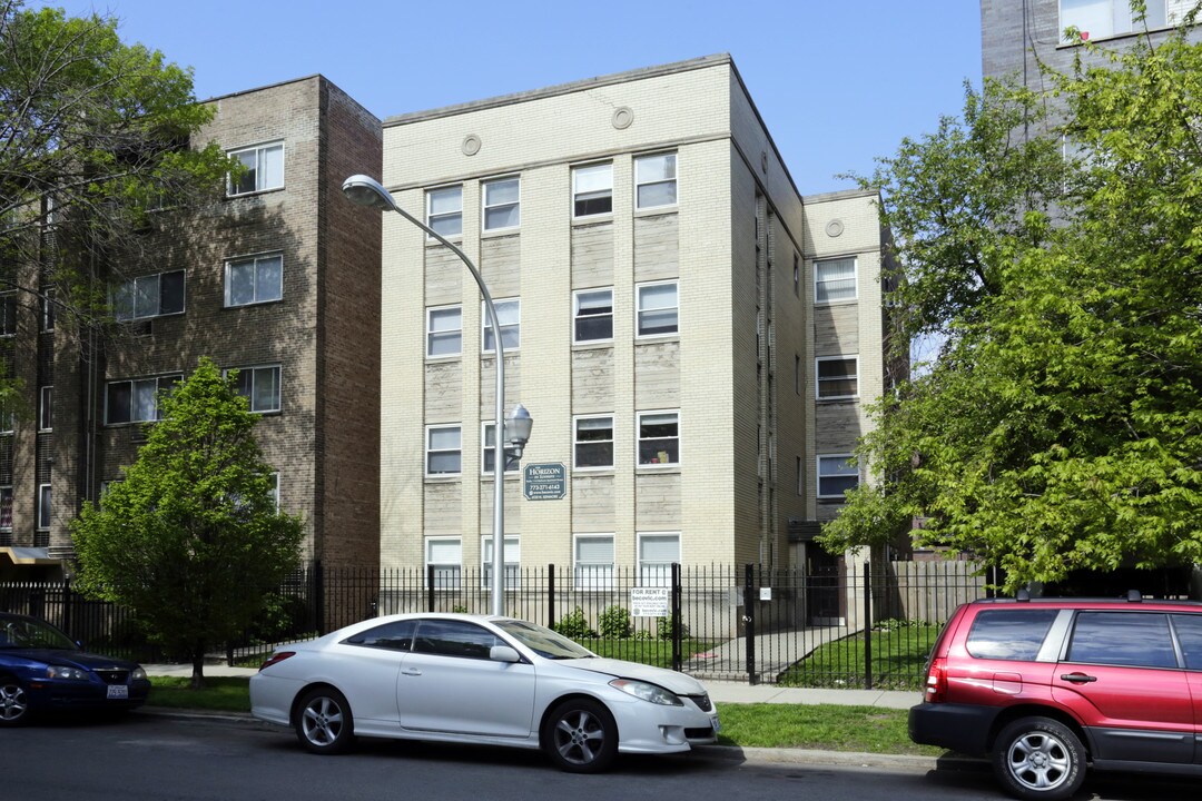 The Horizon on Kenmore in Chicago, IL - Building Photo