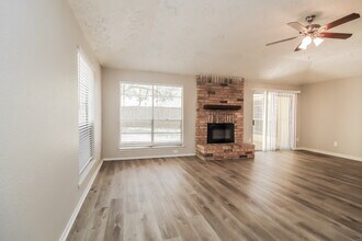3607 Macon Pl Ct in Houston, TX - Building Photo - Building Photo