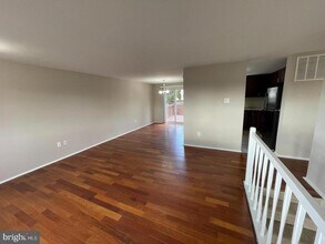 625 Glynita Cir in Reisterstown, MD - Building Photo - Building Photo