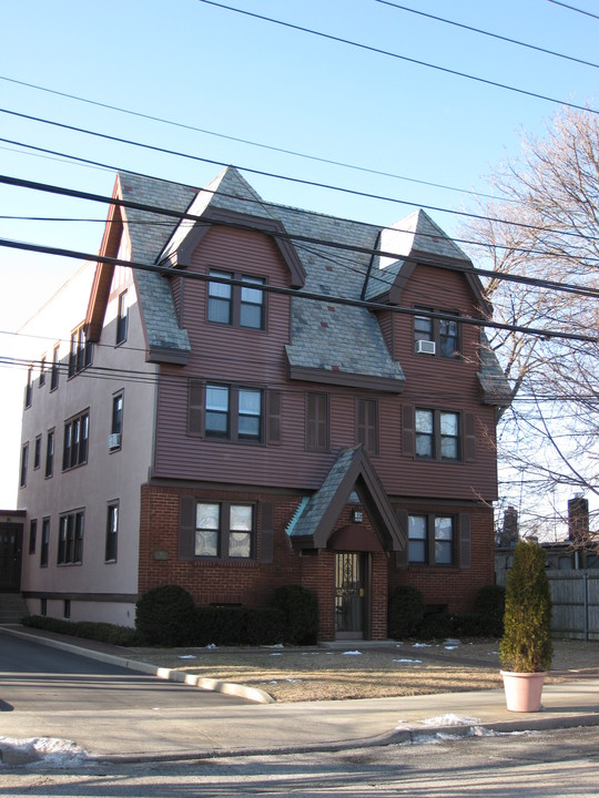 63 Rhame Ave in East Rockaway, NY - Building Photo