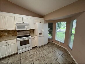 29 SE 23rd Pl in Cape Coral, FL - Building Photo - Building Photo