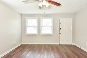 225 Jackson Ave in Smyrna, TN - Building Photo - Building Photo