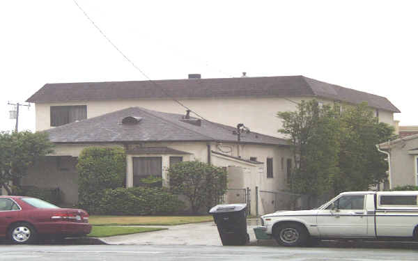 2310 Montrose Ave in Montrose, CA - Building Photo - Building Photo