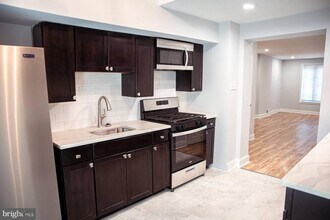 345 Fitzgerald St in Philadelphia, PA - Building Photo - Building Photo
