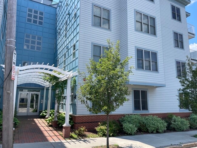 151 Hancock St in Quincy, MA - Building Photo - Building Photo