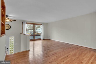 8856 Youngsea Pl in Columbia, MD - Building Photo - Building Photo