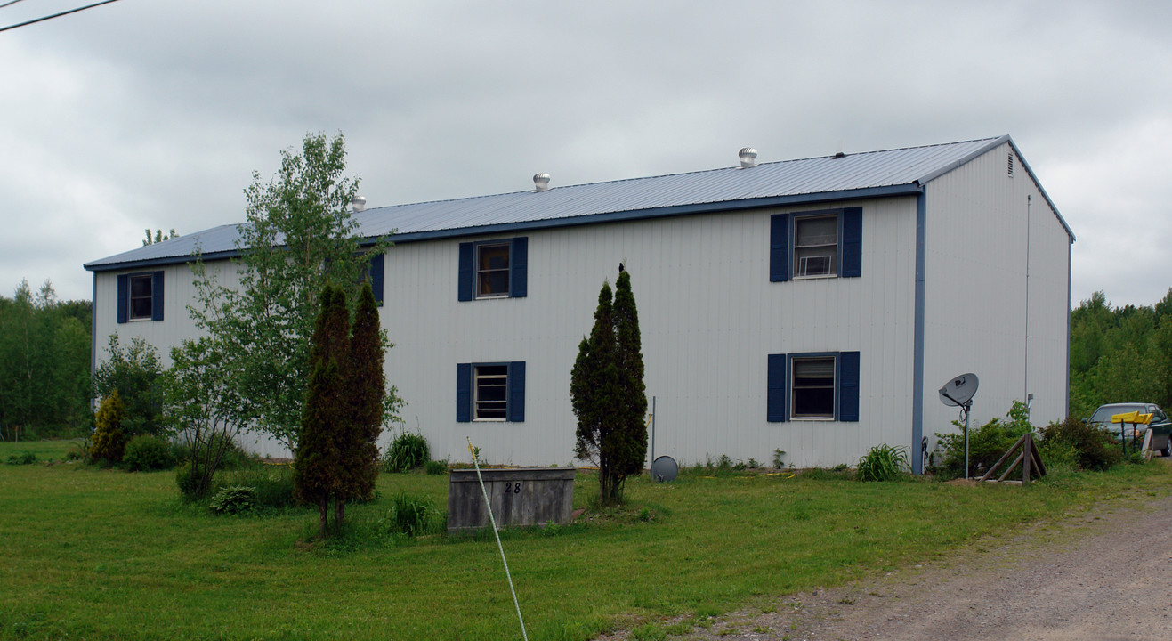 28 Enterprise Ave in Hastings, NY - Building Photo