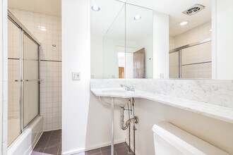 1301 Washtenaw Ave in Ann Arbor, MI - Building Photo - Building Photo