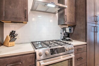 5 Gadsdenboro St in Charleston, SC - Building Photo - Building Photo