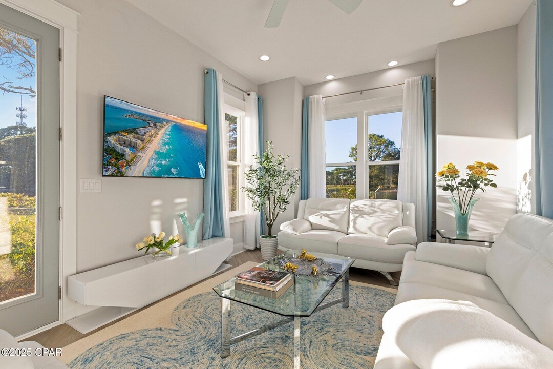 2704 Lagoon Mnr Dr in Panama City Beach, FL - Building Photo