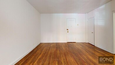 162 E 55th St in New York, NY - Building Photo - Building Photo