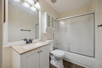 17610 Prospect Meadows Dr in Houston, TX - Building Photo - Building Photo