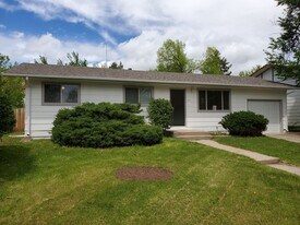 Close proximity to City Park! in Fort Collins, CO - Building Photo