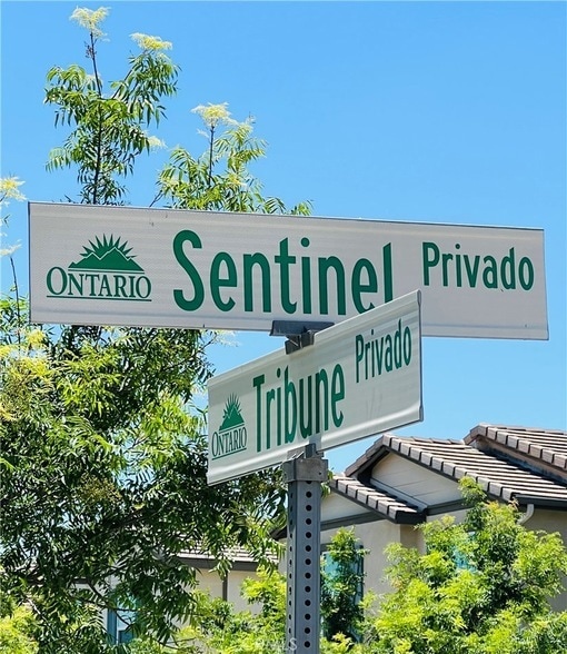 2061 Sentinel Privado, Unit 14 in Ontario, CA - Building Photo - Building Photo