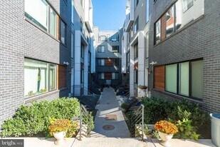 1647 E Eyre St in Philadelphia, PA - Building Photo