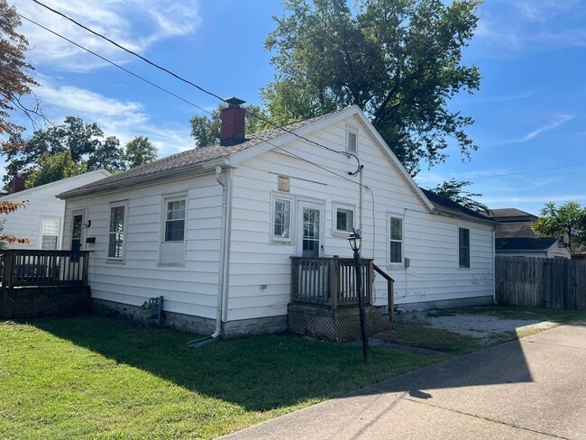 208 N Spring St in Evansville, IN - Building Photo - Building Photo