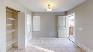 7202-7105 105 St in Grande Prairie, AB - Building Photo - Building Photo
