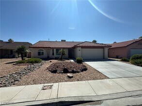 7980 Rye Canyon Dr in Las Vegas, NV - Foto de edificio - Building Photo