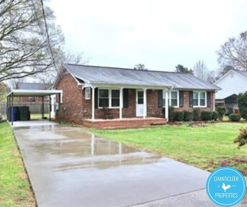 412 Green St in Graham, NC - Building Photo