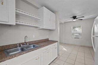 806 3rd Ave N in Texas City, TX - Foto de edificio - Building Photo