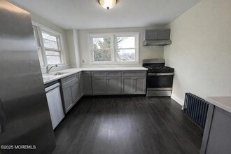 23 Rector Pl in Red Bank, NJ - Building Photo - Building Photo