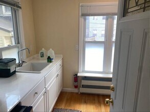 10 Fulkerson St, Unit St in Cambridge, MA - Foto de edificio - Building Photo