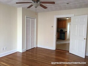 25 Chelsea St, Unit 3 in Boston, MA - Building Photo - Building Photo