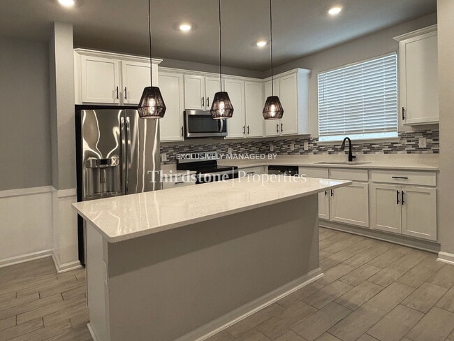 property at 1090 Farwell St