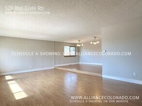 520 Red Cliff Rd in Colorado Springs, CO - Building Photo - Building Photo