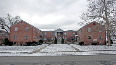 Ryburn Court Apartments in Dayton, OH - Building Photo - Building Photo