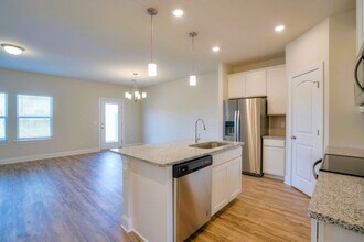 1259 W End Station Dr in Lebanon, TN - Building Photo - Building Photo