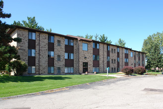 Clearview Apartments in DeWitt, MI - Building Photo - Building Photo