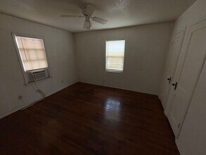 2416 31st St in Lubbock, TX - Building Photo - Building Photo