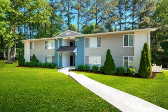 Oxford Square in Cary, NC - Foto de edificio - Building Photo