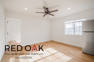 1611 Oak St in Los Angeles, CA - Foto de edificio - Building Photo