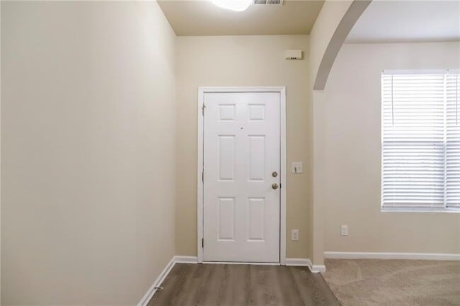 5817 Grande River Rd in College Park, GA - Building Photo - Building Photo