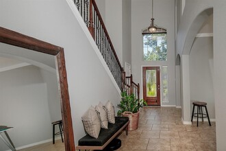102 N Archwyck Cir in Spring, TX - Foto de edificio - Building Photo