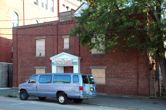 776 Merrimack St in Lowell, MA - Building Photo - Building Photo