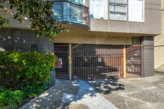 St Andrew Park in Oakland, CA - Building Photo - Building Photo