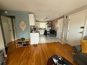 775 Lagrange St in Boston, MA - Building Photo - Building Photo
