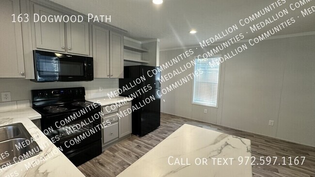 163 Dogwood Path Ln in Hendersonville, NC - Building Photo - Building Photo