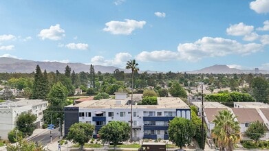 4950 Coldwater Canyon in Sherman Oaks, CA - Building Photo - Building Photo