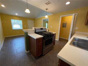 1116 Northwestern Ave in Austin, TX - Building Photo - Building Photo