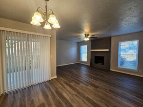 4521 Brookwood Dr in Noble, OK - Building Photo - Building Photo