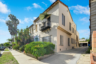 6133 Orange St in Los Angeles, CA - Building Photo - Building Photo