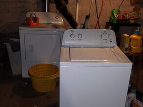 2208 W 2nd St in Duluth, MN - Building Photo - Building Photo