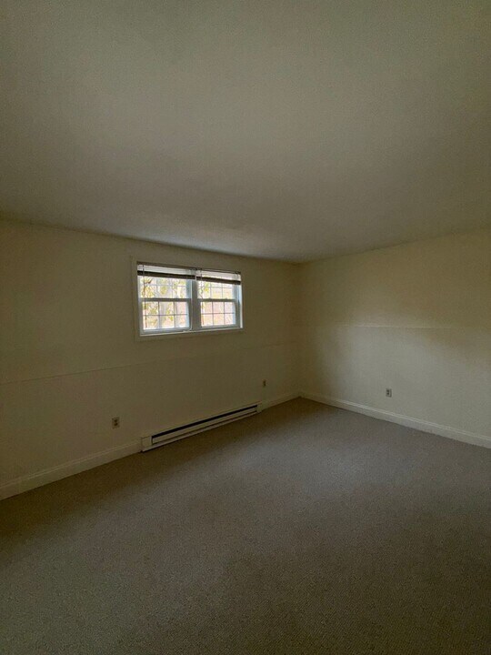 70 Madison St in Amesbury, MA - Building Photo