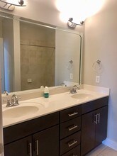 817 3rd Ave N-Unit -408 in Nashville, TN - Building Photo - Building Photo