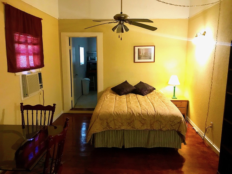 3324 Webber St, Unit Studio in Sarasota, FL - Foto de edificio