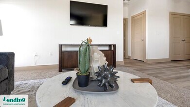 2056 Sundance Parkway in New Braunfels, TX - Foto de edificio - Building Photo